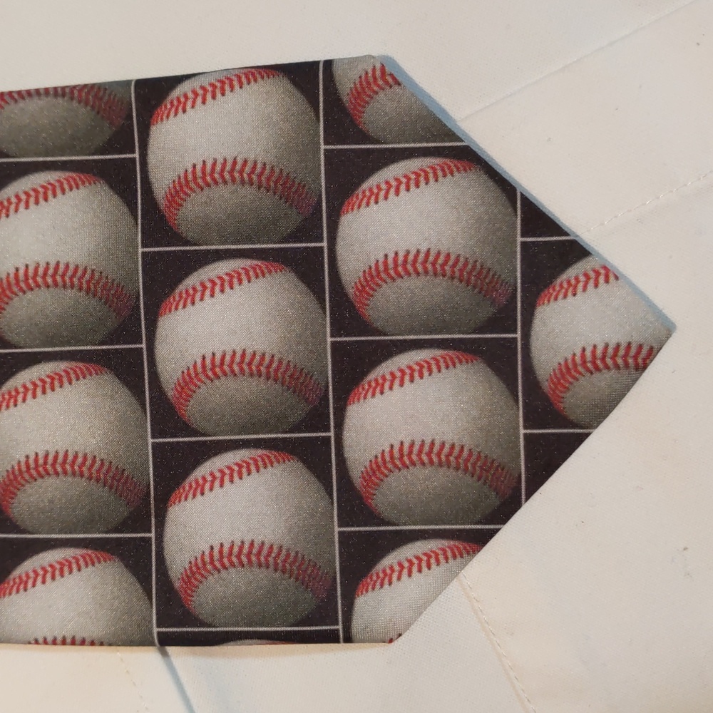 Baseball Themed Tie. Ralph Marlin Necktie